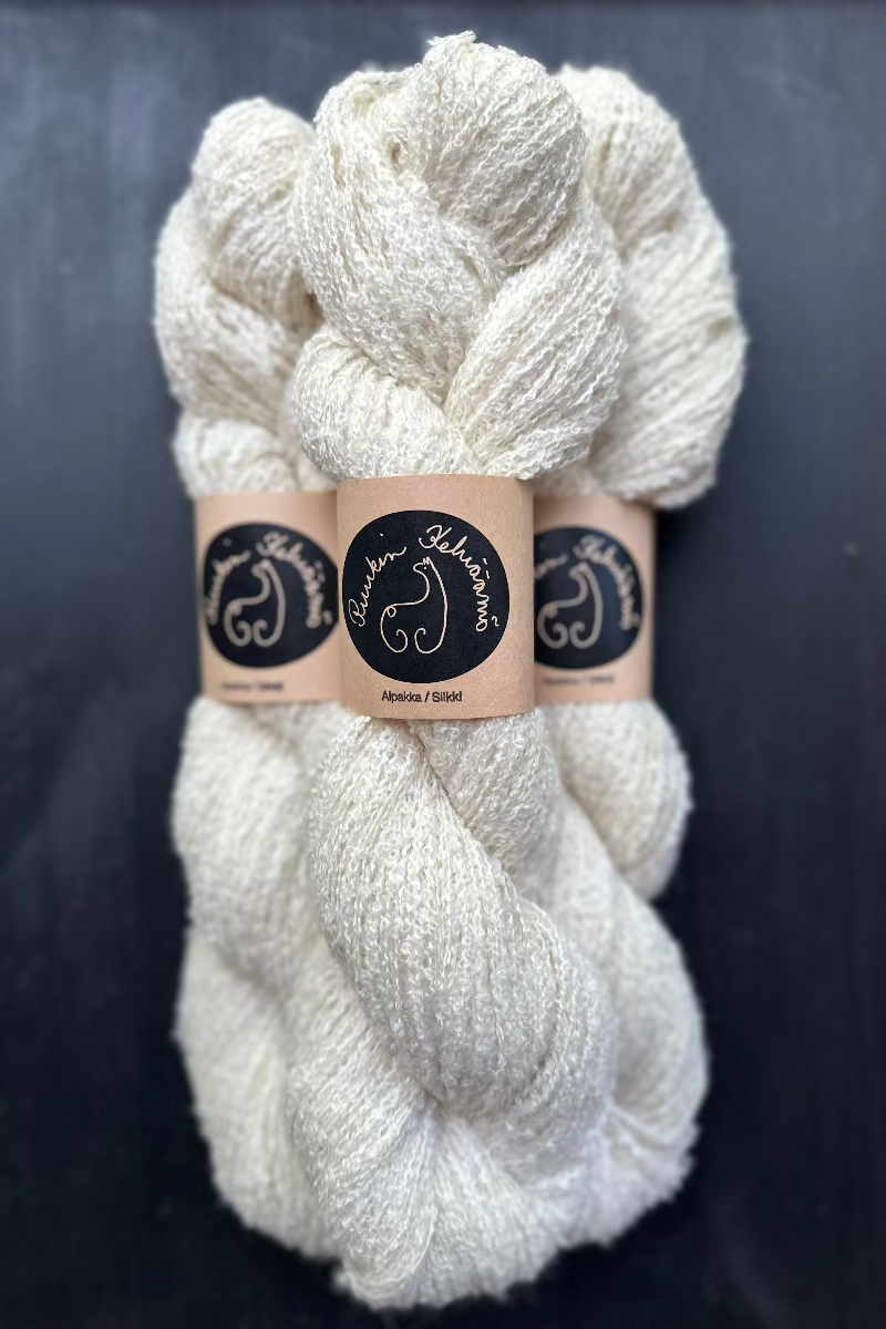 Alpaca silk loop yarn