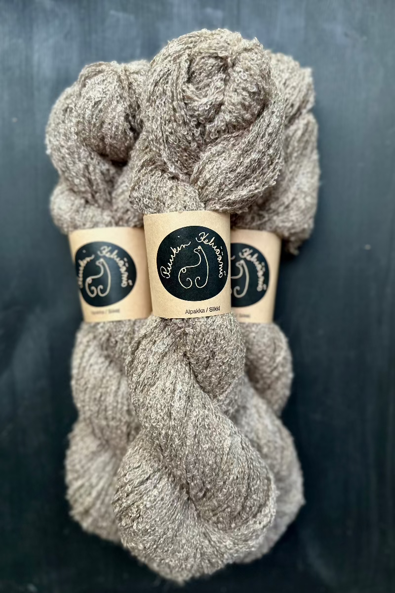 Alpaca silk loop yarn