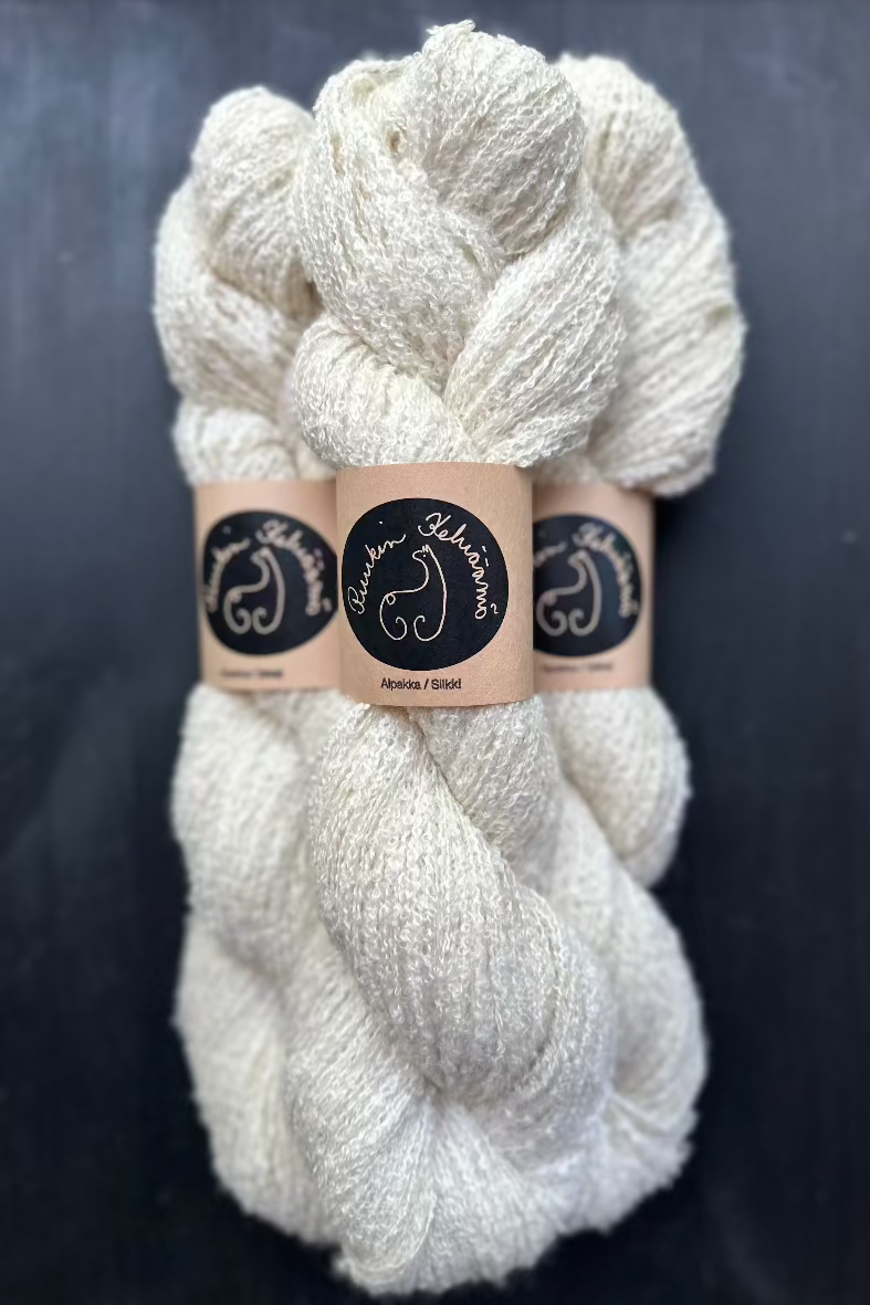 Alpaca silk loop yarn