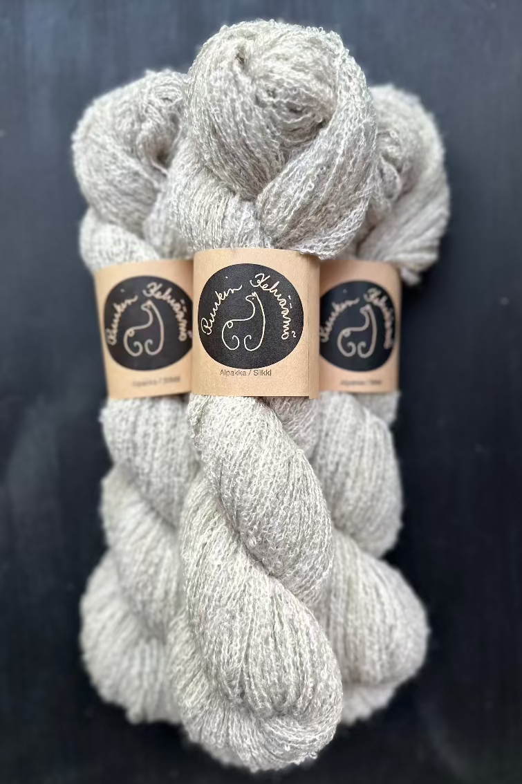 Alpaca silk loop yarn