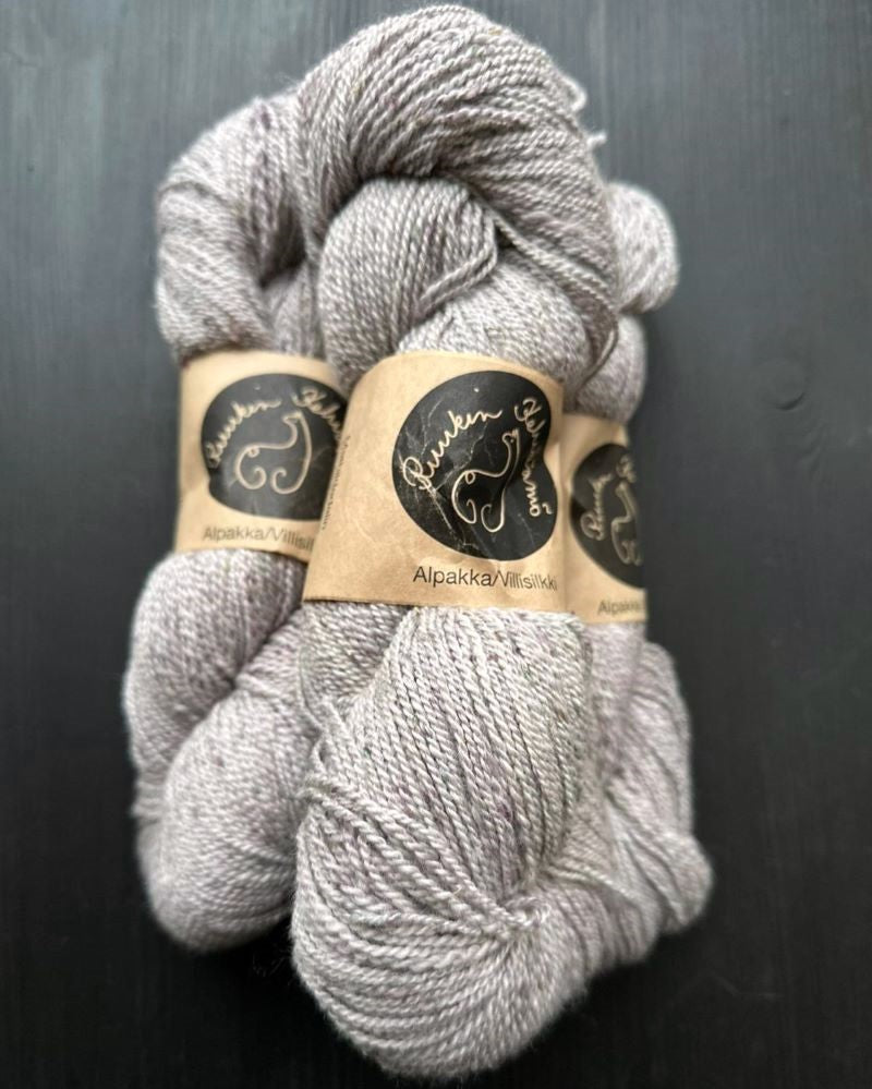 Alpaca/wild silk yarn