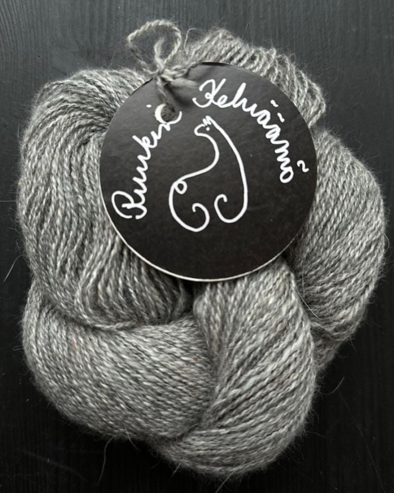Alpaca/angora/wild silk yarn